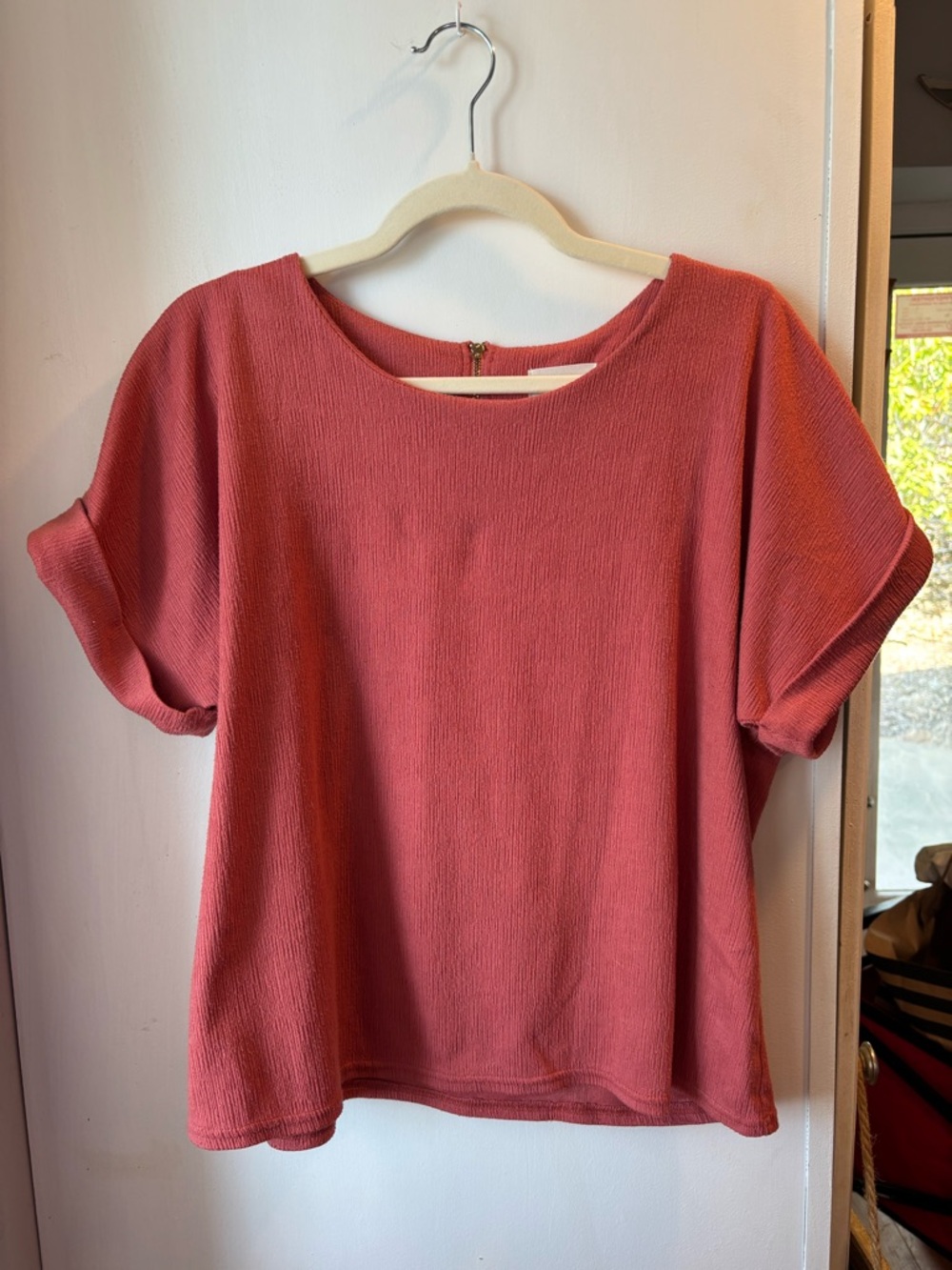 MELLODAY Short Sleeve Textured Top in Dusty Rose